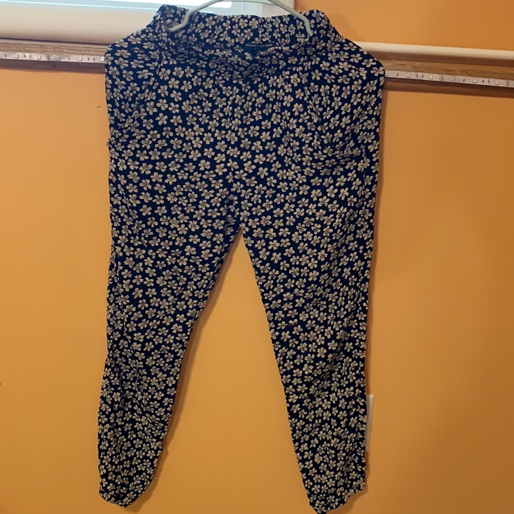 Cute floral Brandy Melville Pants